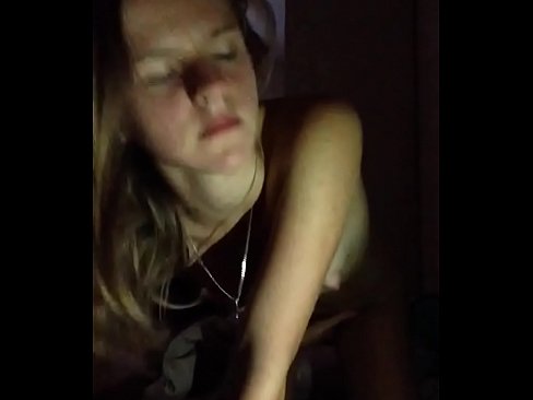 ❤️ Dievča masturbuje a vyvrcholí Šukanie video na nás ❌❤